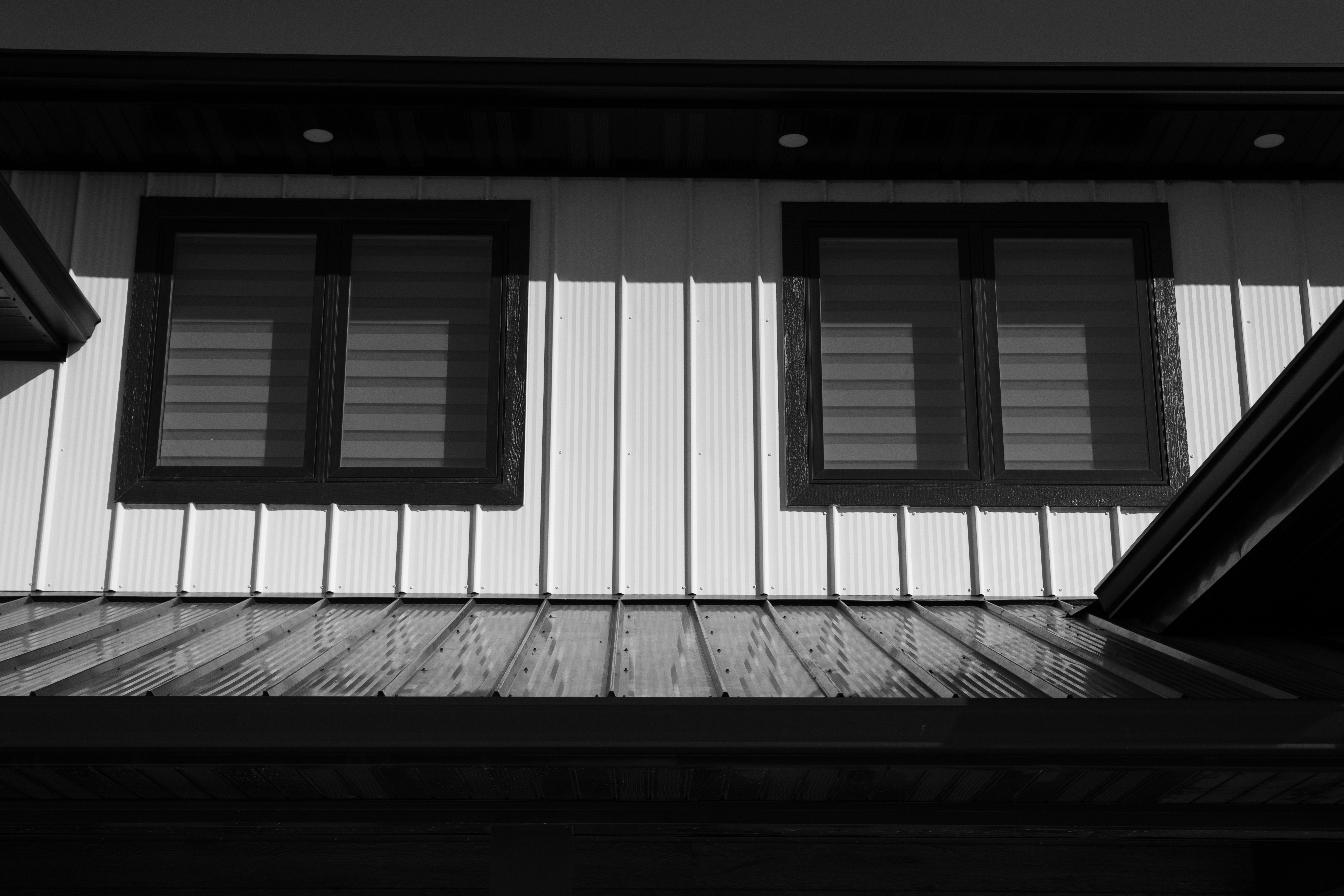 Autumn home maintenance checklist for preparing roof and siding for winter